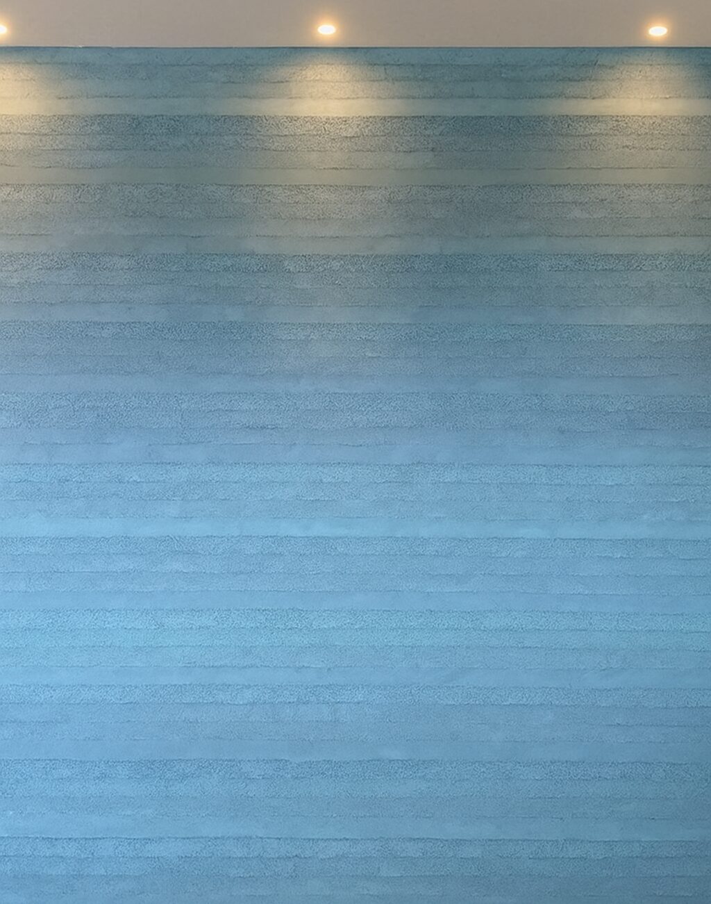 豪邸のイメージ画像：洗練された素材と光の空間